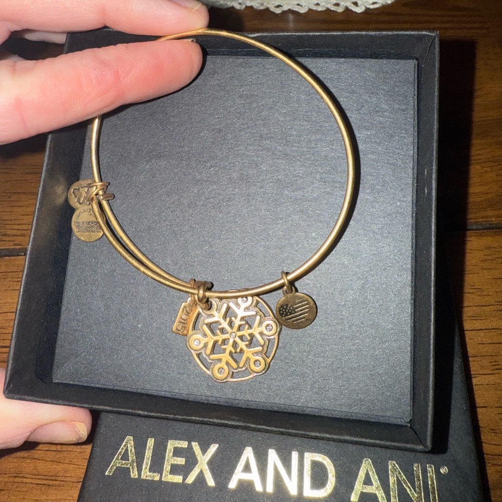 Alex & Ani Gold 2015 Limited Edition Snowflake Charm Bangle Bracelet